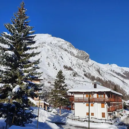 La Casa Di Matilde - Trilocale Vicinissimo Alle Piste Da Sci La Thuile Exterior photo